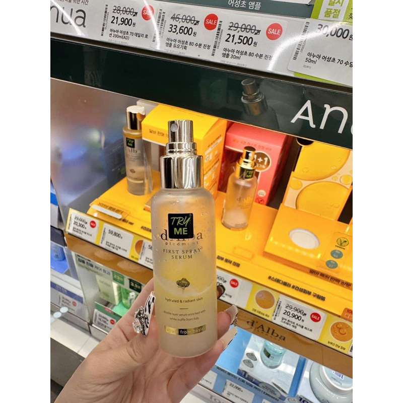 Serum Dạng Xịt Khoáng Thuần Chay Căng Bóng Da - 𝐃’𝐀𝐥𝐛𝐚 𝐖𝐡𝐢𝐭𝐞 𝐓𝐫𝐮𝐟𝐟𝐥𝐞 𝐅𝐢𝐫𝐬𝐭 𝐒𝐩𝐫𝐚𝐲 𝐒𝐞𝐫𝐮𝐦
