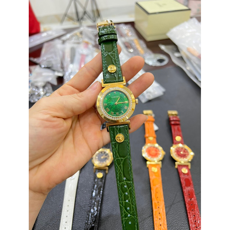 Đồng hồ nữ Versacs máy thuỵ sỹ dây da mặt tròn đính đá siz 35mm