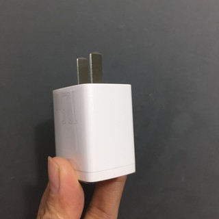 Củ sạc Baseus compact 2 Cổng USB 10.5W sạc nhanh Xs Xr Xsmax 8plus 7plus 6plus ( CCCP10UC)