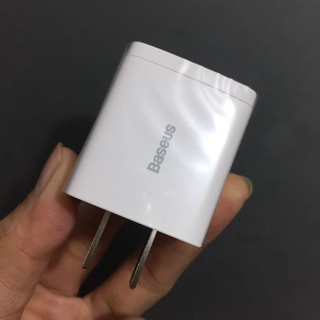 Củ sạc Baseus compact 2 Cổng USB 10.5W sạc nhanh Xs Xr Xsmax 8plus 7plus 6plus ( CCCP10UC)