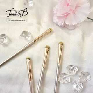Cọ kẻ mí dưới - mí mắt feather b 302