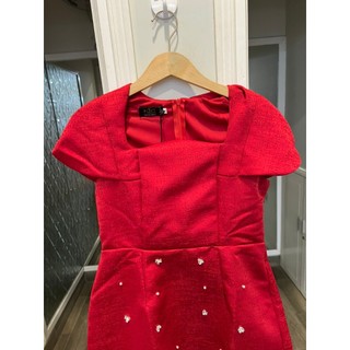 ĐẦM ĐỎ ĐÍNH ĐÁ SANG CHẢNH