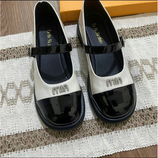 Giày nữ,giày mới shop về đen pha trắng,cao 3p,mã 623 chất da bóng mềm êm