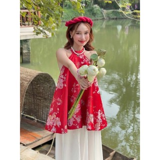 Set yếm gấm đỏ hoa đào hồng phối chân váy satin trắng mặc tết, chụp ảnh