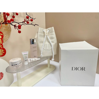 [BILL ĐẦY ĐỦ] Set Dior Capture Totale về Sẵn 4 Món “𝐂𝐇𝐎̂́𝐍𝐆 𝐋𝐀̃𝐎 𝐇𝐎𝐀́ - 𝐍𝐀̂𝐍𝐆 𝐂𝐎̛ 𝐃𝐀 - 𝐒𝐄 𝐋𝐎̂̃ 𝐂𝐇𝐀̂𝐍 𝐋𝐎̂𝐍𝐆”  (FULLBOX)