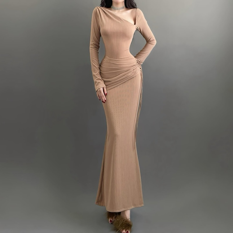 Đầm Body Maxi Cổ Xéo Cách Điệu Nhún Hông Dáng Đuôi Cá Dài Sexy Ôm Body