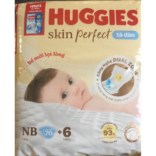 Hcm -tặng thêm 6 miếng bên trong - 1 gói tã dán sơ sinh huggies nb70 - newborn 70 - skin perfect cho bé dưới 5kg