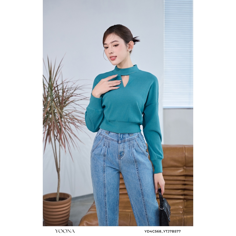 Áo len nhung xanh cổ lọ thiết kế khoét cách điệu YOONA - YD4C568