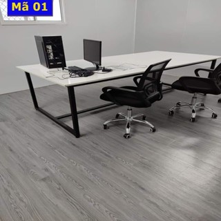Sàn nhựa giả gỗ loại 1 , Kích thướt 1 tấm nguyên 91,44 x15,24 cm , có sẵn keo dán Vân sần Mẫu 01