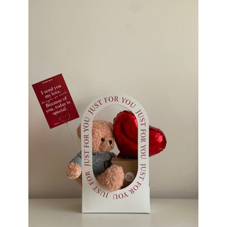 Valentine Package giỏ quà tặng gấu teddy và socola - the butter bucket