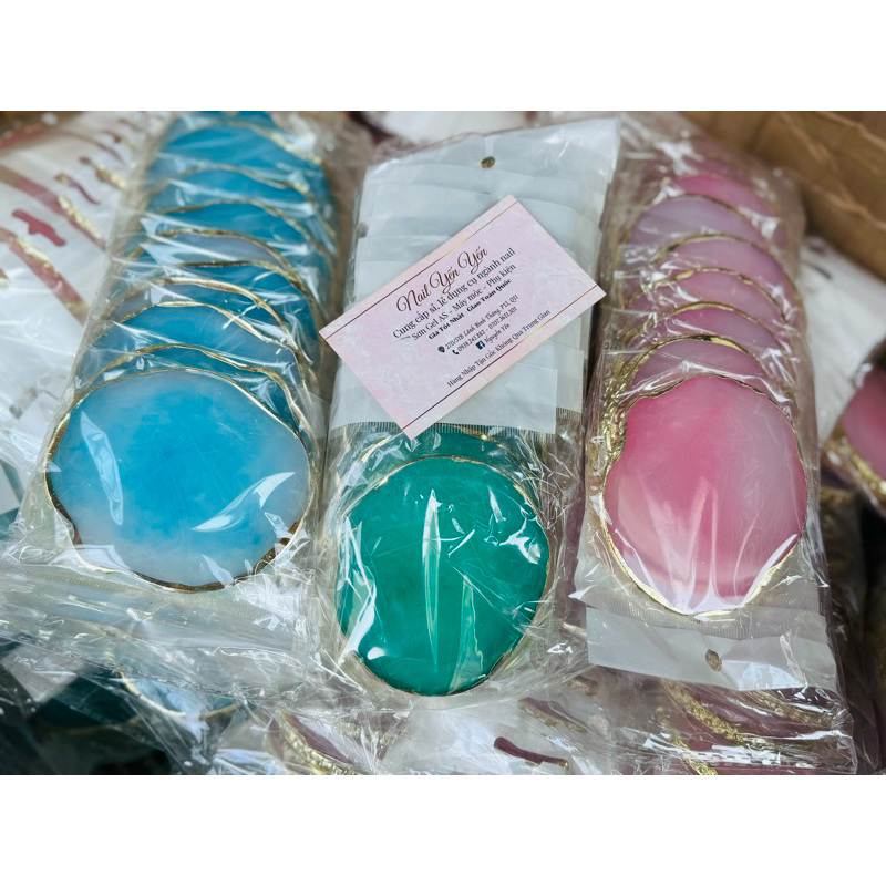 Đá thạch pha màu va chụp ảnh