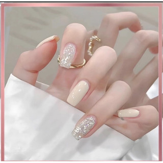 nailbox trắng sữa mix nhũ