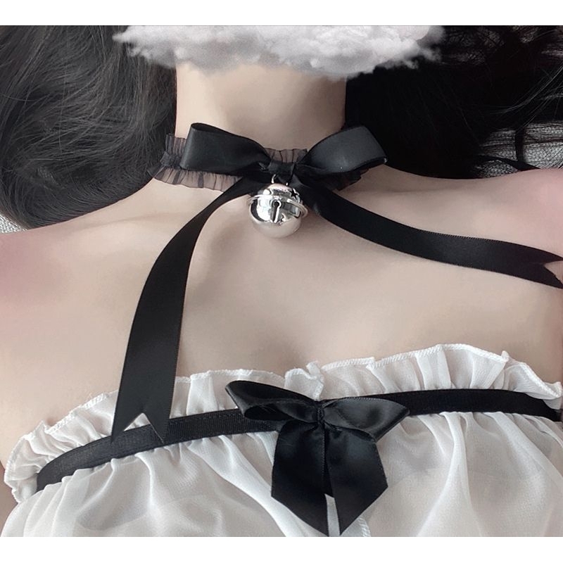 Vòng cổ choker đính chuông