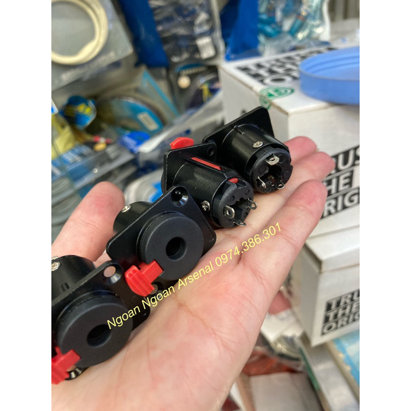 Jack rắc 6 ly  âm máy báo giá 1 cái.