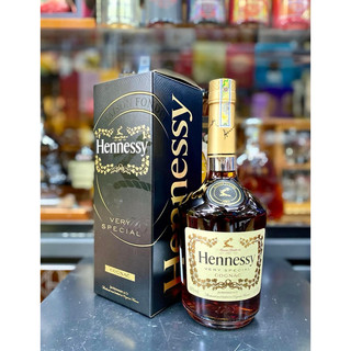 H.E.N.N.E.S.S.Y VERY SPECIAL 700ml