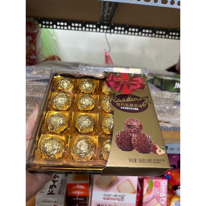 Socola hạt phỉ Hồng Kông đủ mẫu gói quà Tết 2024 siêu đẹp