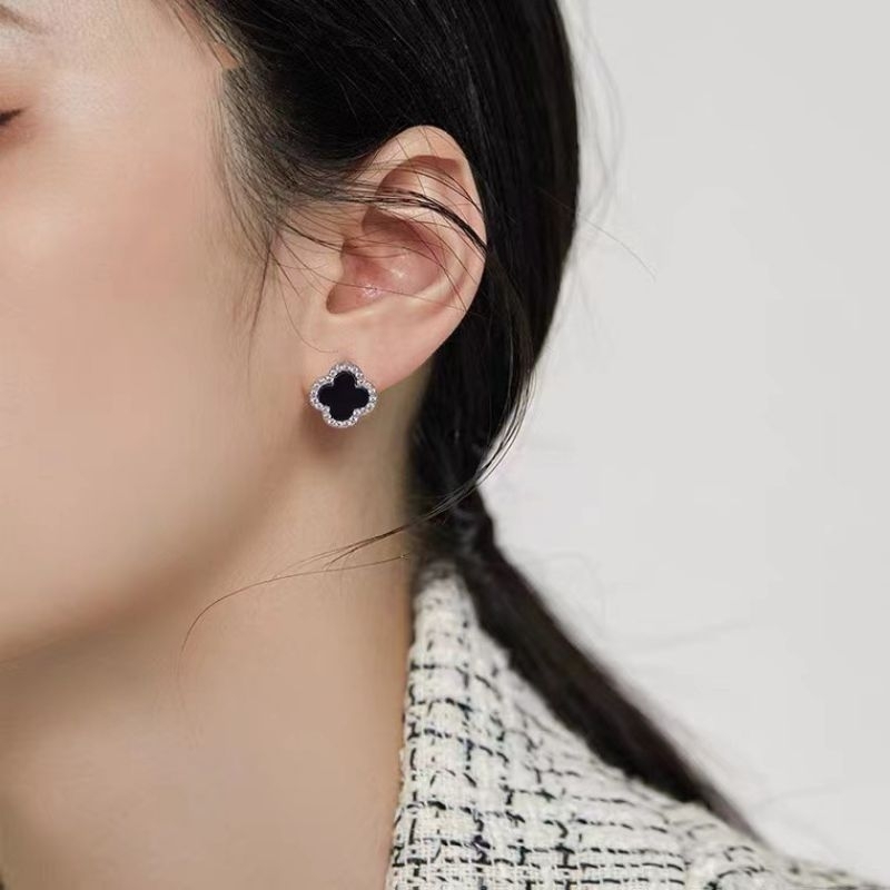 Khuyên tai 4 lá đen đính đá lấp lánh chuôi bạc 925  TODOKI Accessories T026 đeo đám cưới đi tiệc, tết,hằng ngày, tặng