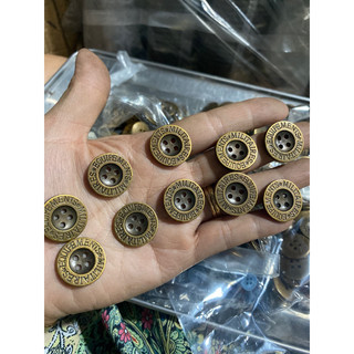 Nút quần Tây màu đồng 2 cm giá 10k/20nút