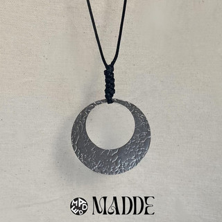 Penumbra Necklace / dây chuyền trăng khuyết Madde 3328