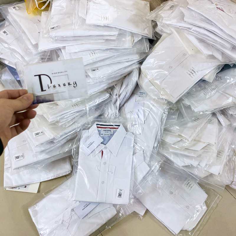 ⚜️ - Sơ Mi Th.0,m 4 Sọc Kẻ Tay Đen Chất Liệu Vải Oxford Dành Cho Cả Nam Và Nữ - Hàng Loại 1 - Dluxury