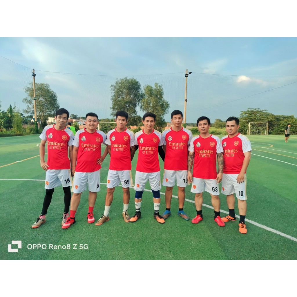 Quần Áo Bóng Đá Đội Tuyển Việt Nam Logo Thêu - Vải Mè Cao Cấp, Không Nhăn, Không Xù Lông B29