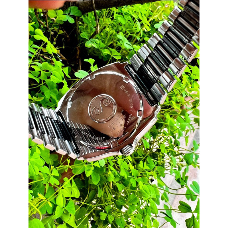 Đồng hồ nam Seiko Silver Wave mặt đen form tank