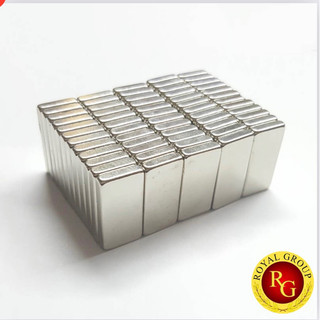 ( TGNC) Nam châm đất hiếm. Nam châm trắng 30x20x2mm