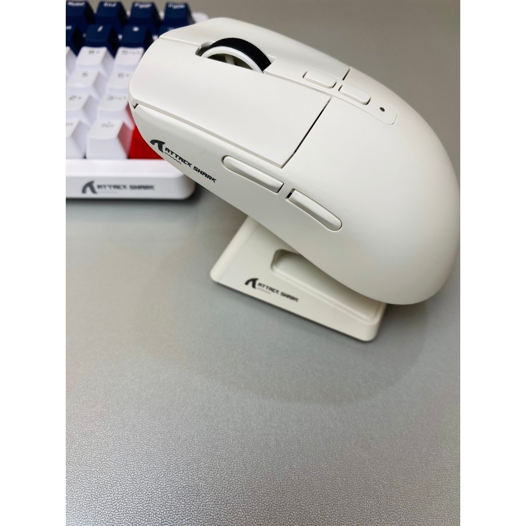 [BH 6t] Chuột Bluetooth Không Dây Chip PAW3395 Attack Shark X6 Dock Sạc RGB Không Dây Siêu Nhẹ | BigBuy360 - bigbuy360.vn