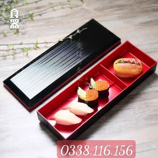 Hộp cơm bento phong cách Nhật Bản