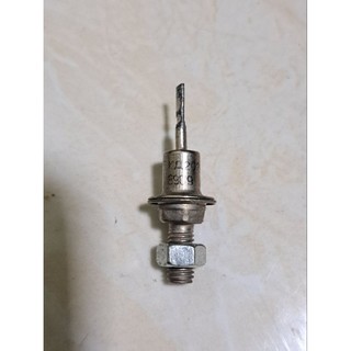 Diot sắt tháo máy liên xô