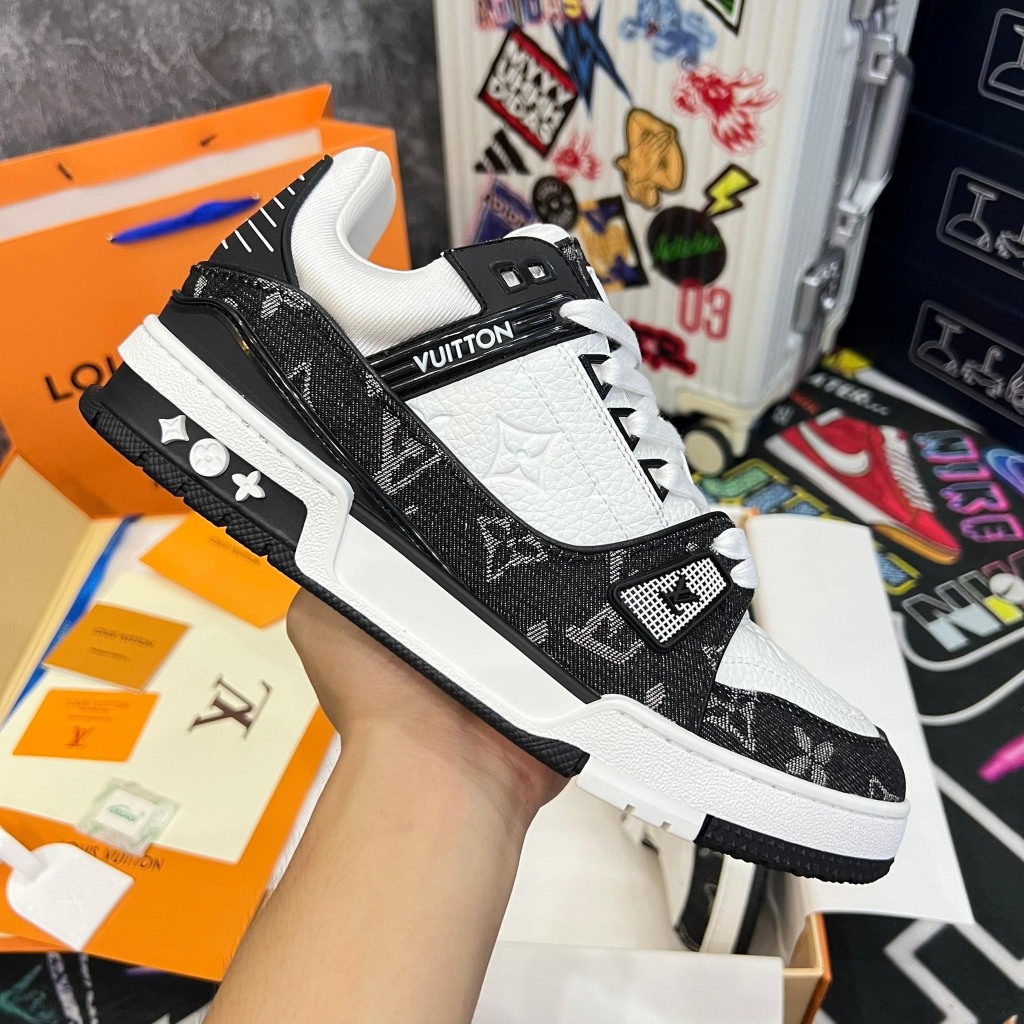 Giày LV Trainer Nam Nữ, Giầy Louis Vuitton Black White bản Trung Full phụ kiện | BigBuy360 - bigbuy360.vn