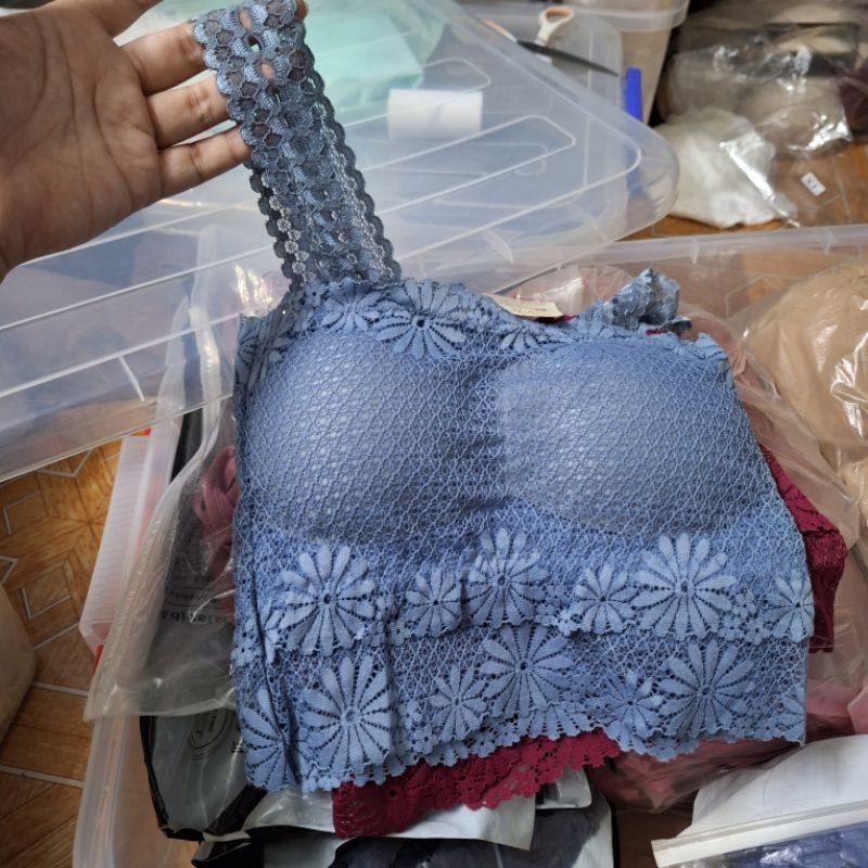 ✳ Áo bra ✳ ren lỡ 423 đỏ xanh tồn kho màu ngẫu nhiên không được chọn màu