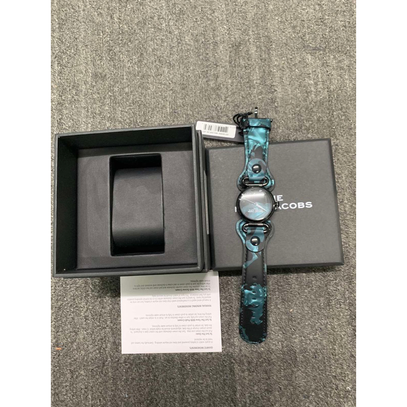 𝐌𝐚𝐫𝐜 𝐉𝐚𝐜𝐨𝐛𝐬 𝐓𝐡𝐞 𝐂𝐮𝐟𝐟 𝐐𝐮𝐚𝐫𝐭𝐳 𝐖𝐚𝐭𝐜𝐡 𝐌𝐉𝟎𝟏𝟐𝟎𝟏𝟗𝟎𝟖𝟖𝟒, MJ0120184726,MJ0120179298,MJ0120179294 Mặt Tròn Dây Da