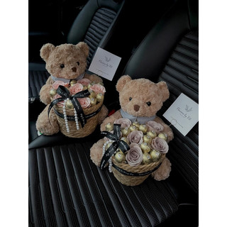 QUÀ TẶNG VALENTINE - Gấu Teddy ôm giỏ hoa & socola tặng kèm túi đèn thiệp