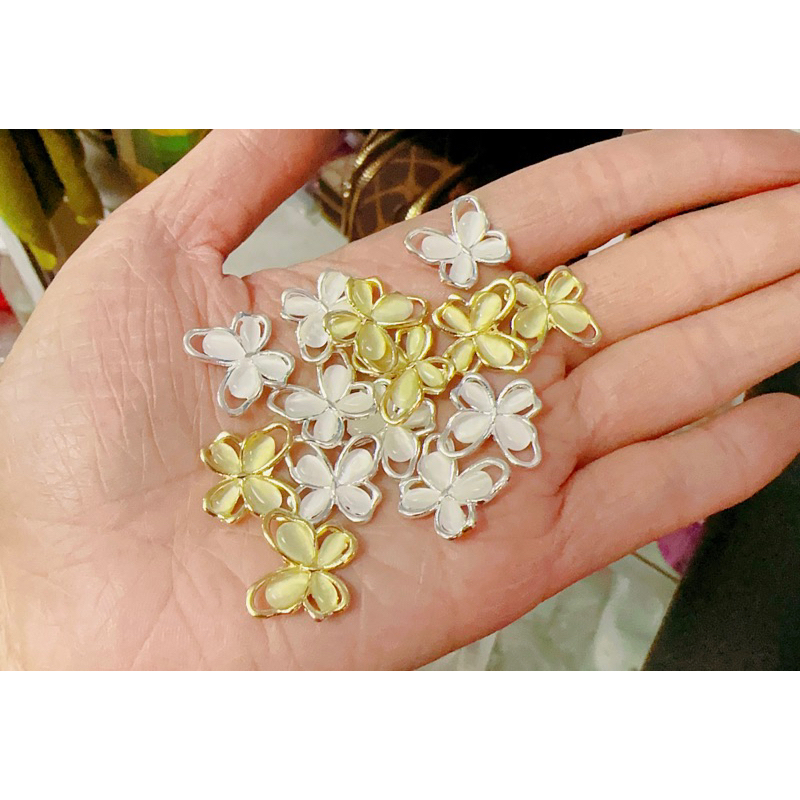 Mẫu đá charm bứm 1
