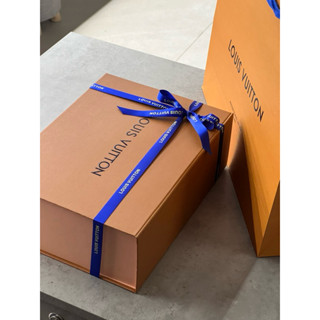 Hộp Nam Châm LV Loại Xịn Size 25 & 30