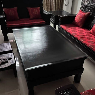 khăn trải bàn màu đen