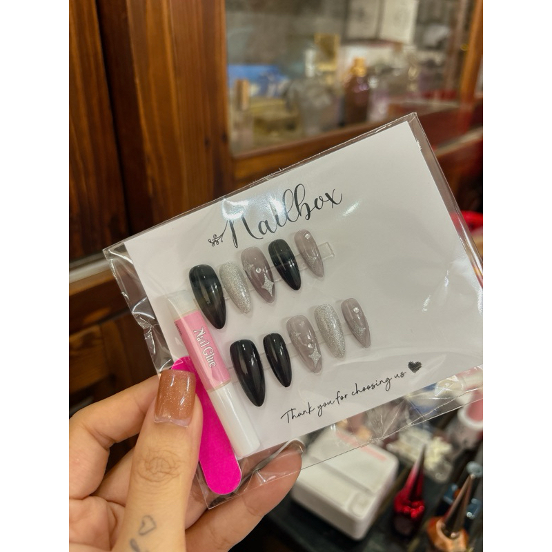 nailbox đen mix flash