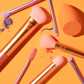 Bộ 7 cây cọ kèm mút RT Real Techniques Level Up Brush + Sponge Set mã loại 0089