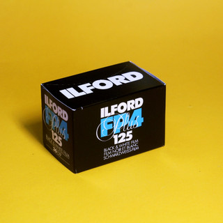 Film chụp ảnh outdate Ilford FP4 Plus 125