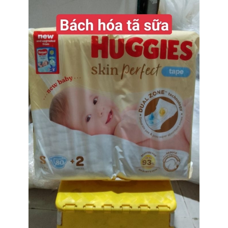Tã dán sơ sinh huggies S80+2 mẫu mới từ 4-8kg