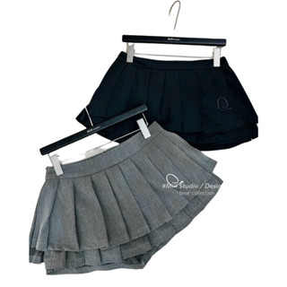 Chân váy ngắn xếp ly tennis xoè thêu chữ Q có lót quần màu xám , đen siêu hót