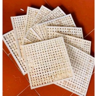 Mẹt tre dùng để trang trí tết
