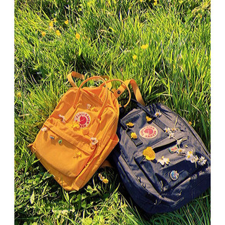 Balo Kanken Unisex Màu Vàng Đủ Size Hàng Sẵn (Tặng Pin Xinh Cài Balo)