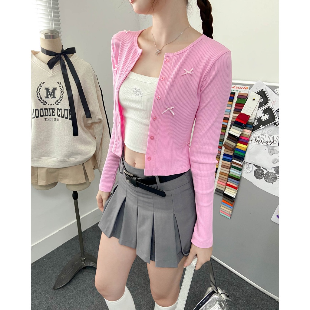 Áo cardigan form lửng tay dài đính nơ random | MOODIE BRAND | BigBuy360 - bigbuy360.vn