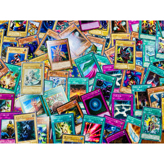 QUÀ TẶNG KÈM - Pack Yugioh bài cổ Duel Monster và thẻ vàng random