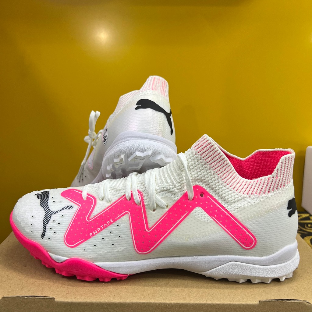 Giày Đá Bóng Sân Cỏ Nhân Tạo Future Z 1.1 Pro TF, Future  Ultimate TF