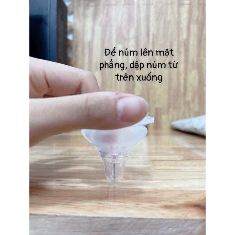 Dụng cụ đục lỗ núm ty, kích to núm ty giúp sữa chảy thuận lợi