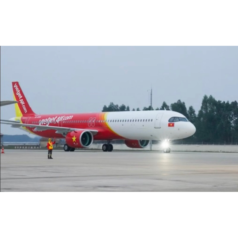 Mô hình giấy máy bay vietjet air aibus a321 neo tỉ lệ 1:100
