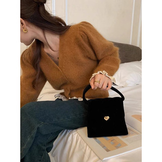 Áo cardigan len viền ren